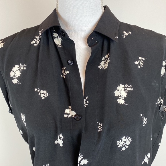 Golden Goose 100%silk sleeveless blouse in size S - Picture 7 of 10